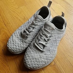 APL Techloom Phantom gym shoe sneaker